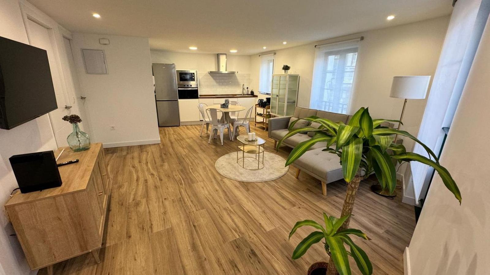 קודילרו Apartamentos Urbanin II Plaza De San Pedro מראה חיצוני תמונה